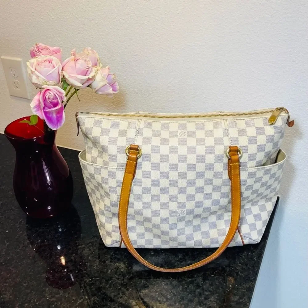 Louis Vuitton Damier Azur Totally MM - Picture 8 of 9